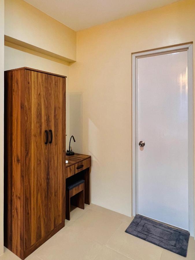 * *P Fantastic 2Br Option For 8 Lägenhet Iloilo City Exteriör bild
