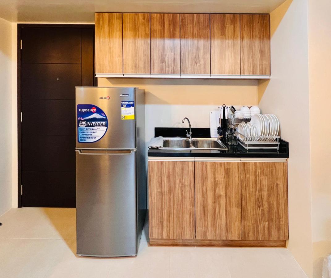 * *P Fantastic 2Br Option For 8 Lägenhet Iloilo City Exteriör bild
