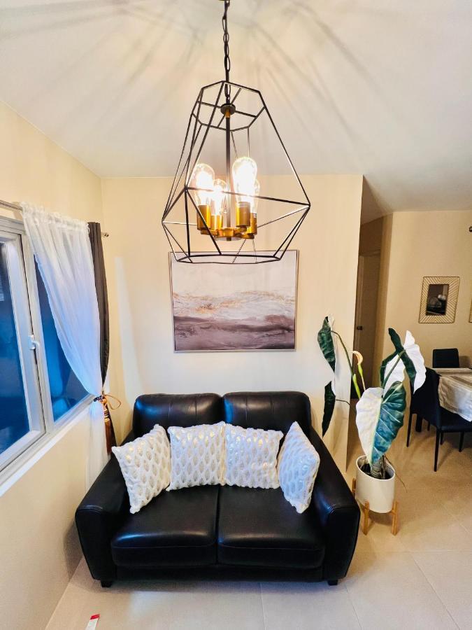 * *P Fantastic 2Br Option For 8 Lägenhet Iloilo City Exteriör bild