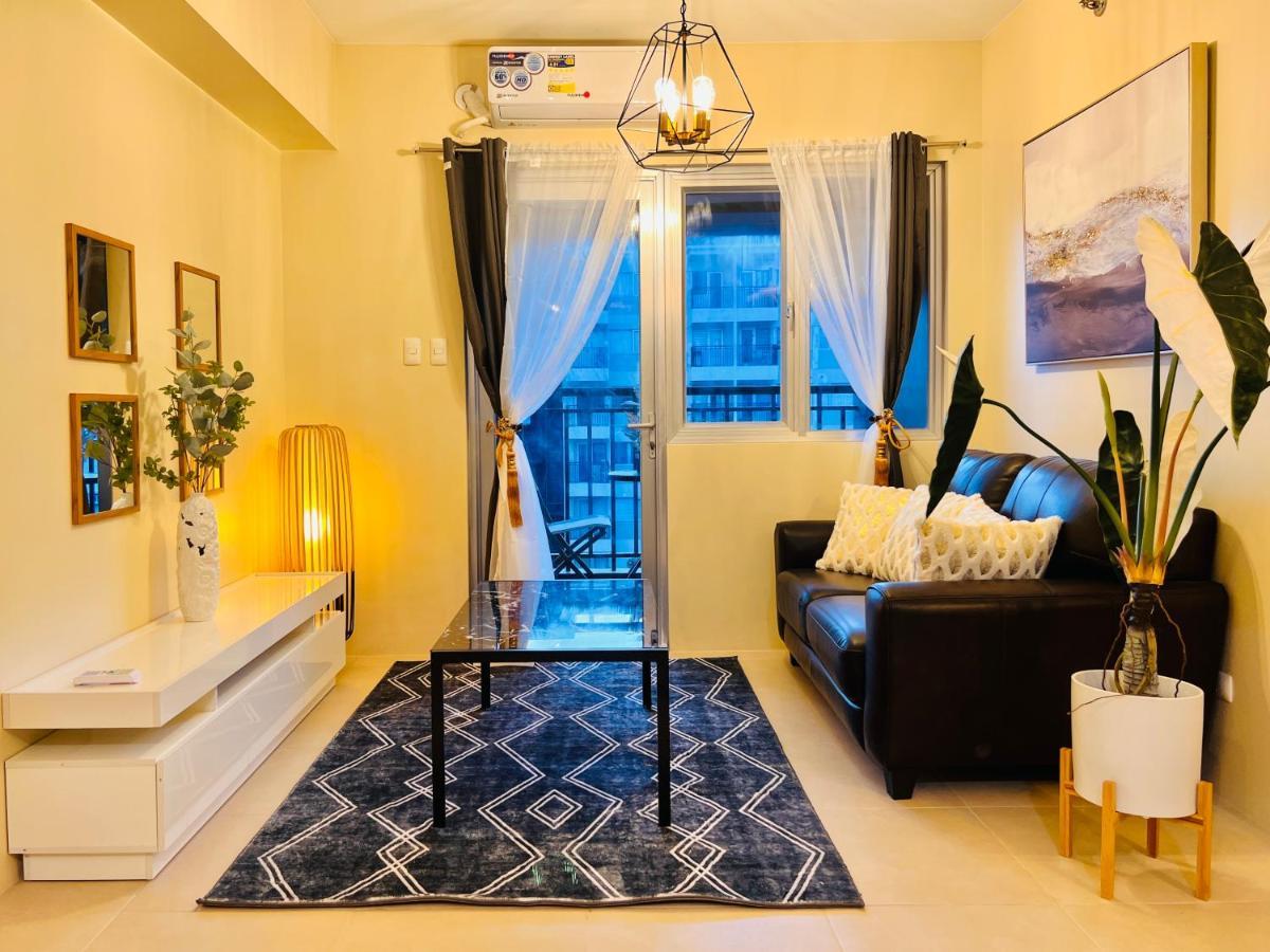 * *P Fantastic 2Br Option For 8 Lägenhet Iloilo City Exteriör bild